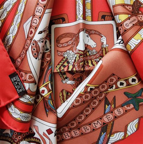 hermes dame de coeur scarf